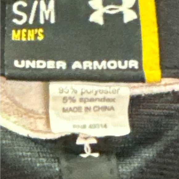 Under Armour Men’s Black/Gold Georgia Tech Breathable Elastic Band Ball-cap S/M - Picture 5 of 6